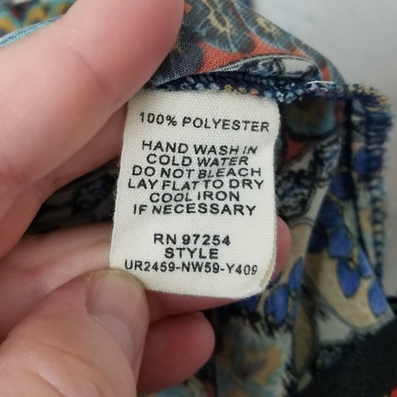 One Clothing Womens Bohemian Shift Dress With Bell Sleeves Size Small - Picture 4 of 6